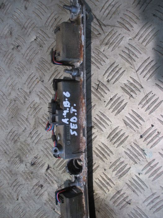 listwa podświetlenia rejestracji audi a4 b6 sedan 8e0827