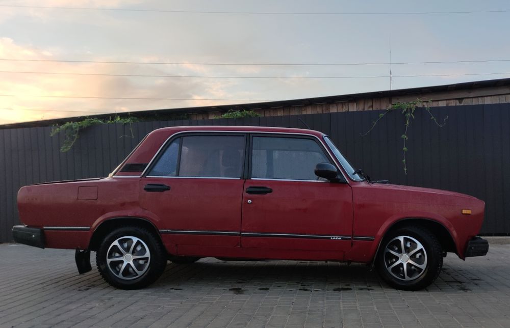 Продам шустрика ваз-2107