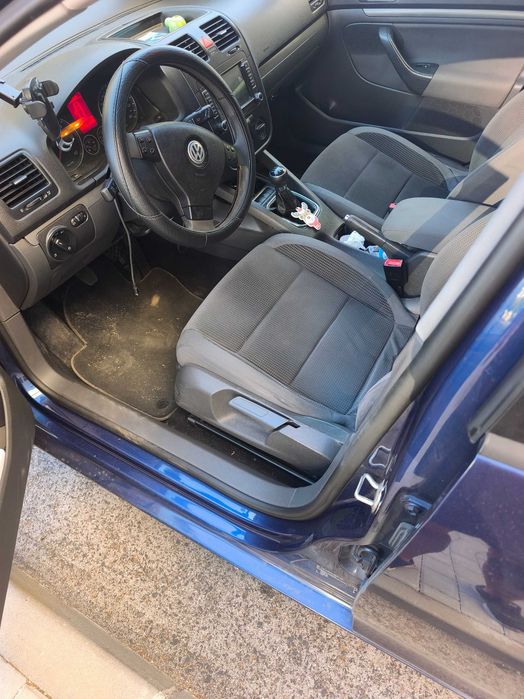 VW Golf variante 1.9Tdi de 2009 foto 2
