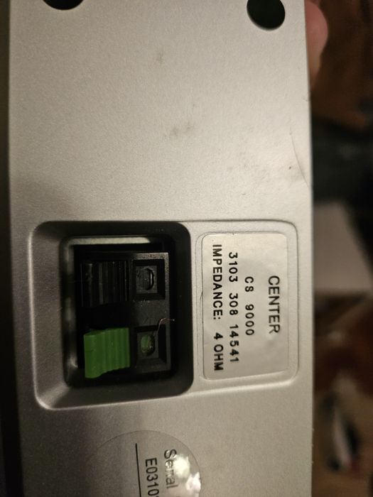 Conjunto de colunas surround Philips..