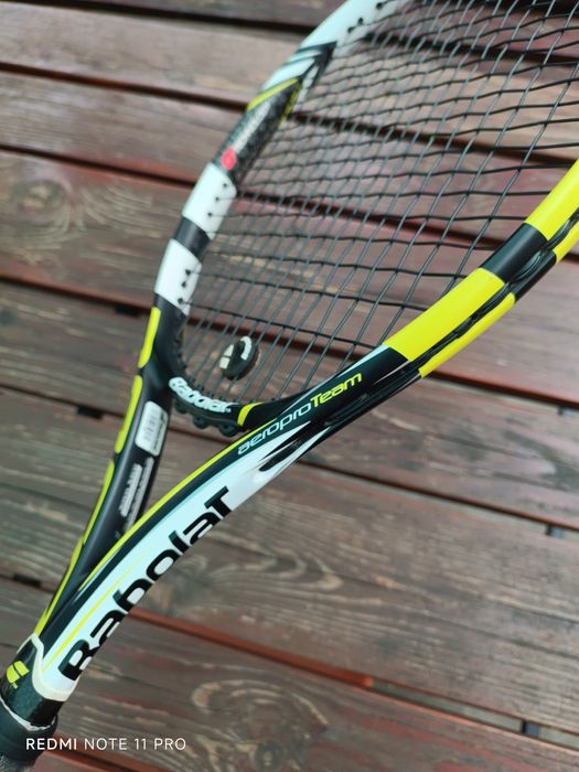 Продам теннисную ракетку Babolat aeropro Team