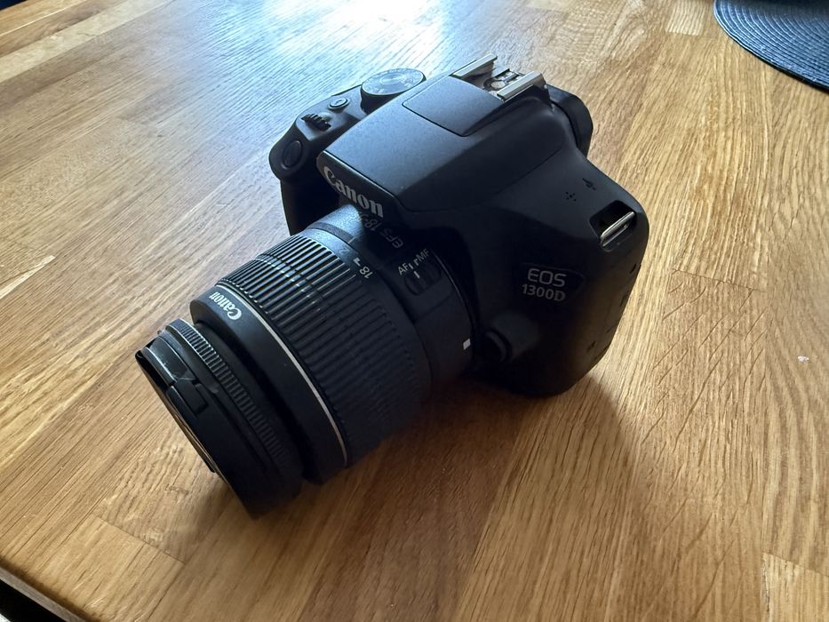 Canon EOS 1300D + Canon 18-55mm