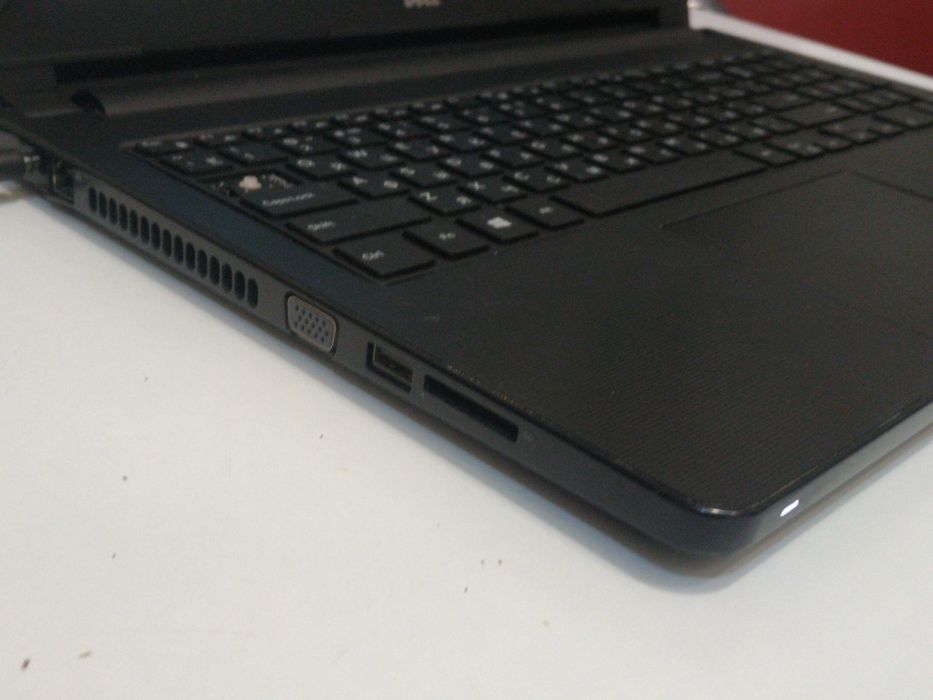 Dell Vostro 3558 i5-5250 GeForce 820M