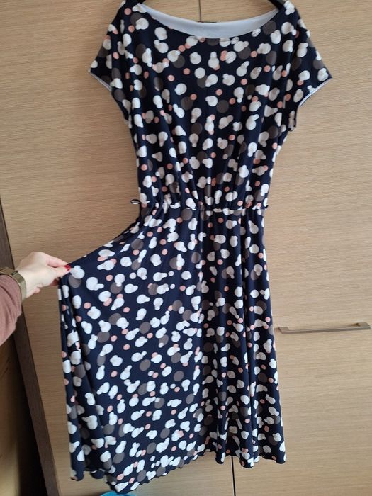 Sukienka, wzór w koła