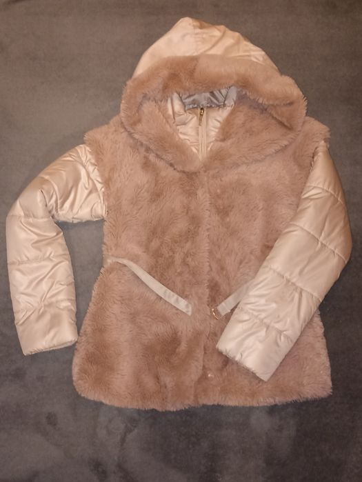 Жіноча куртка зимова.