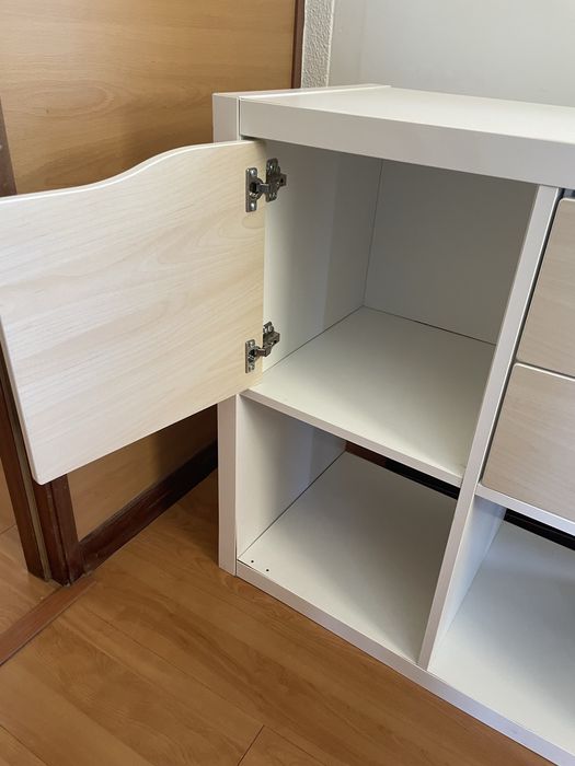 Gavetas e Porta kallax