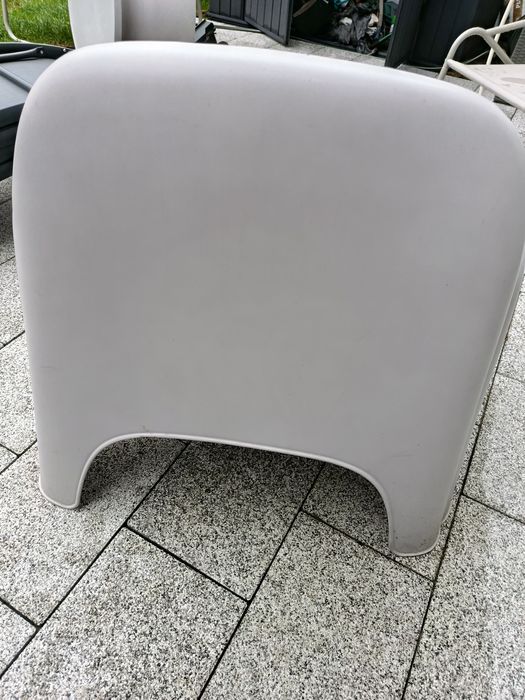 Fotel ogrodowy plastikowy