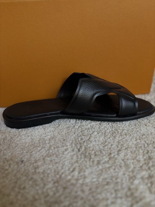 Louis Vuitton slippers