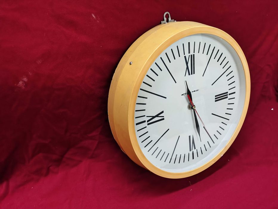 Часы настенные, механичнские. /  Часы "Янтарь" СССР.  Рабочие