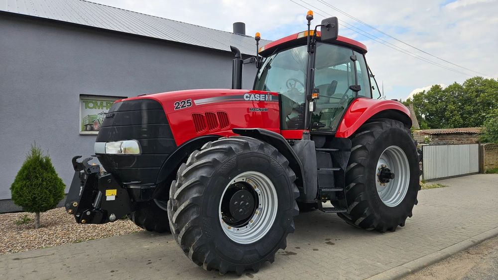 Case IH Magnum 225  Deutz Fahr X710