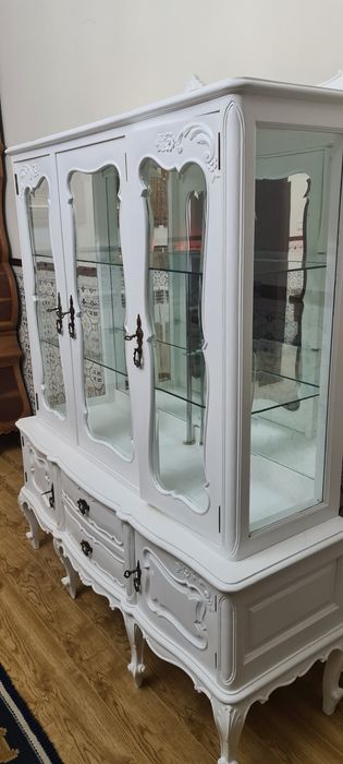 Móvel vintage lacado branco