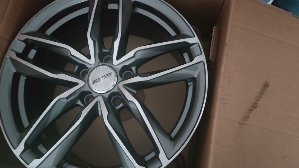 Felgi IGMP atom 7,5x17 komplet z oponami