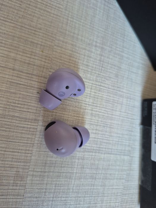 Навушники Samsung Galaxy Buds2 Pro, правий навушники дефект