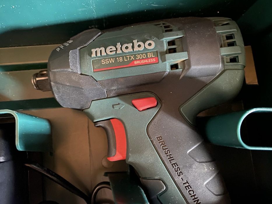 Aparafusadora impacto Metabo