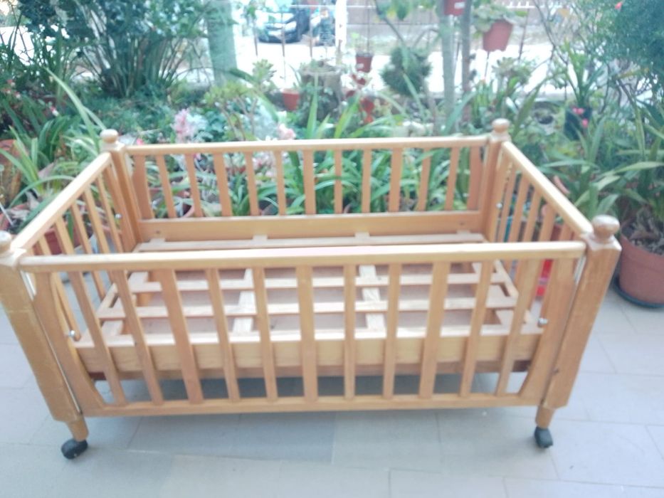 Cama / Berço de bebé