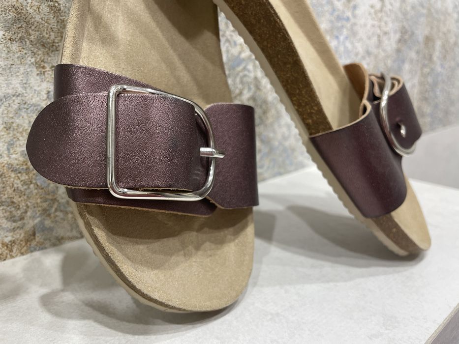 Klapki OYSHO - nowe, bez metki