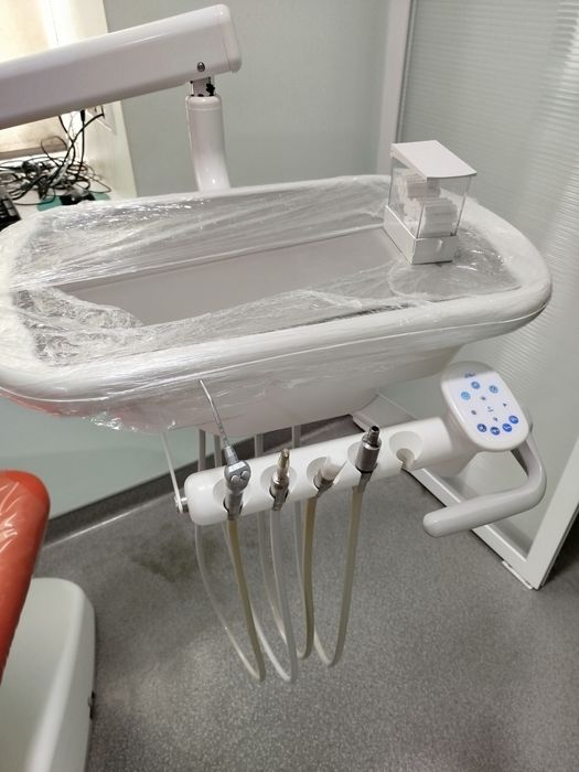 Cadeira de dentista Adec 200