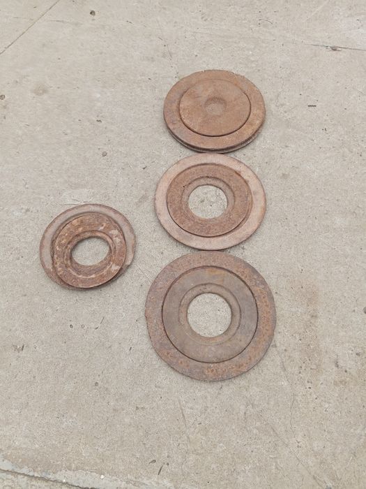 Продам кольца, двери, задвижки для печи