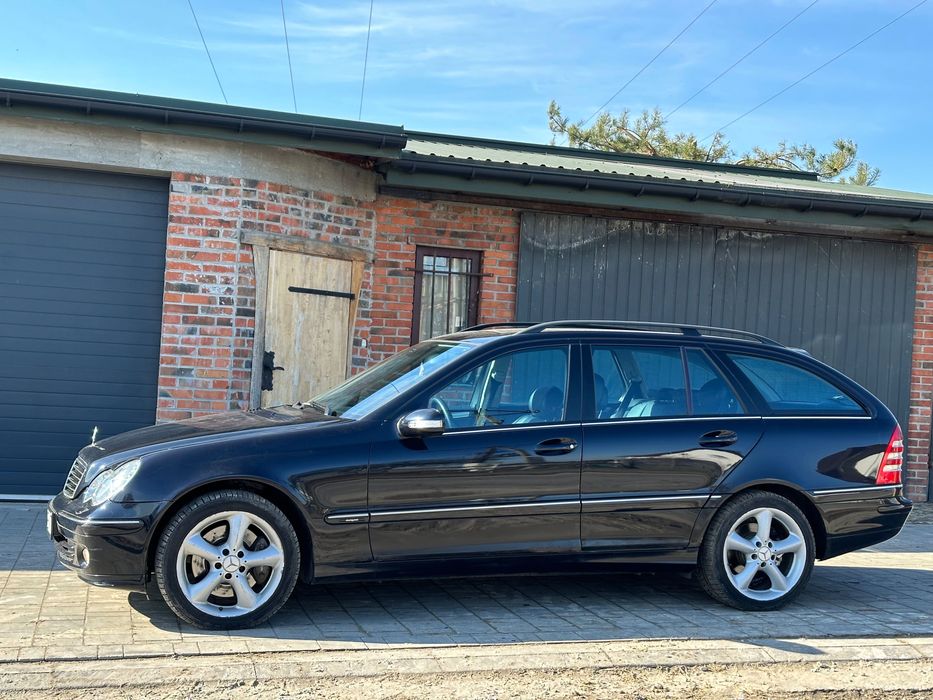 Mercedes Benz Klasa C280 W203/S203 /AVANGARDE/ HARMAN KARDON/ Niski przebieg 194tyś
