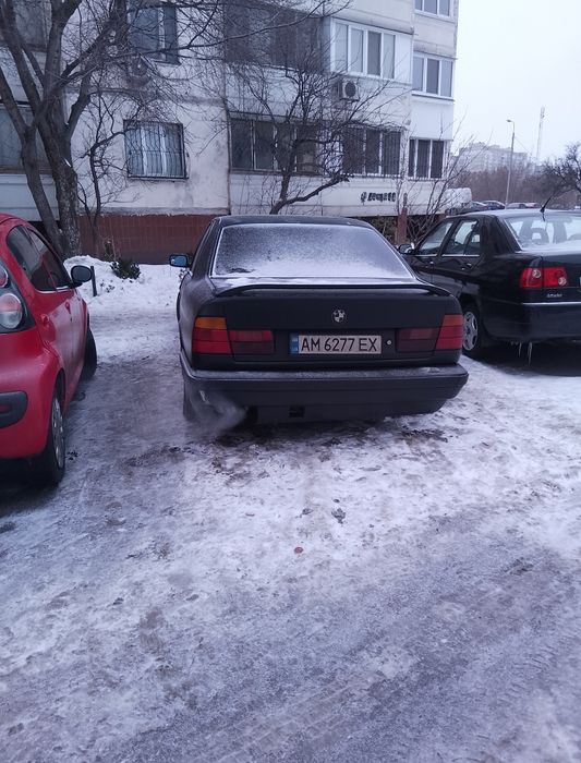 Продам bmw e34  двигатель м50 2,5 бензин,газ