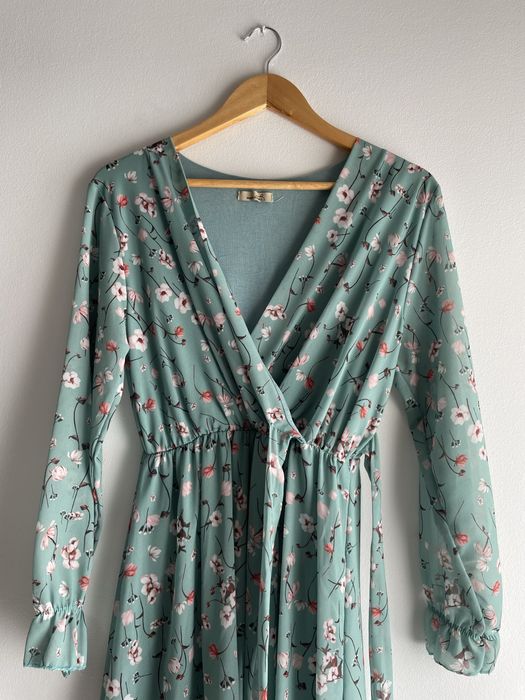 Vestido Floral em tons de Verde