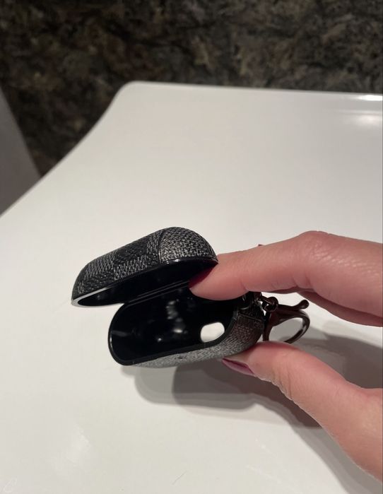 Etui na słuchawki airpods 2