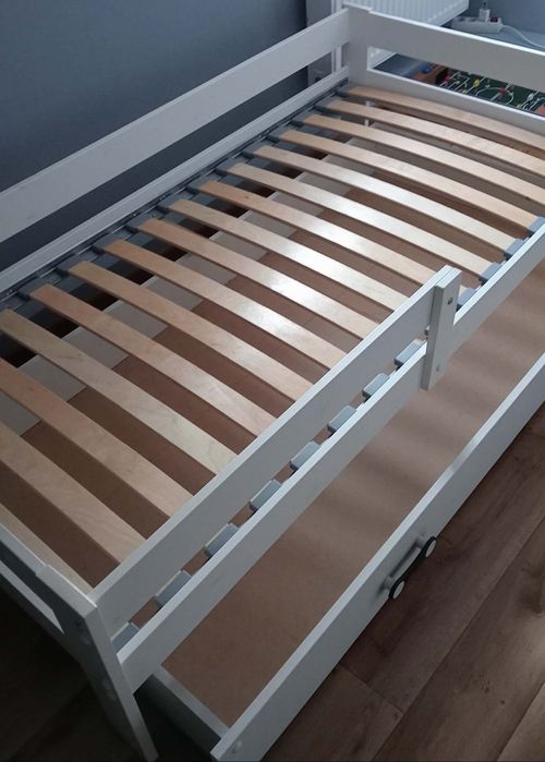 Łóżko dziecięce białe