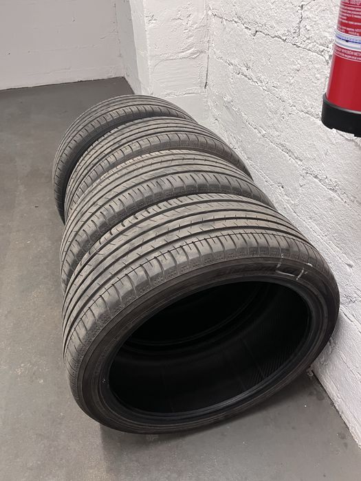 4 opony  letnie Yokohama BluEarth-GT AE51 235/40R19 96 W