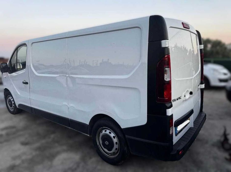 Renault Trafic 1.6 DCI de 2019 com FRIO