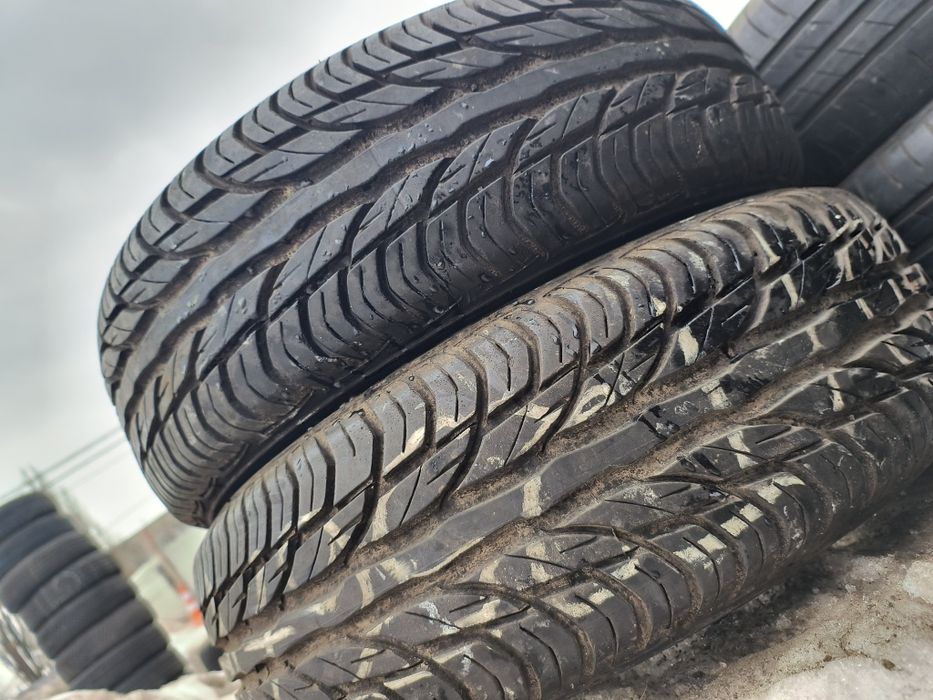 195/65R15 Uniroyal