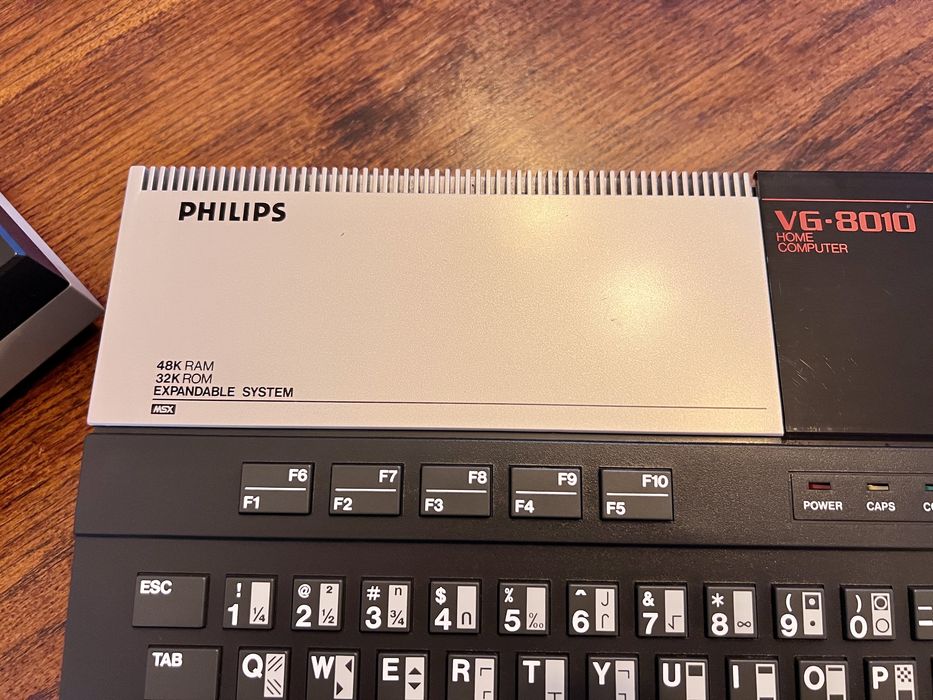 Computador Philips VG-8010 MSX impecavel