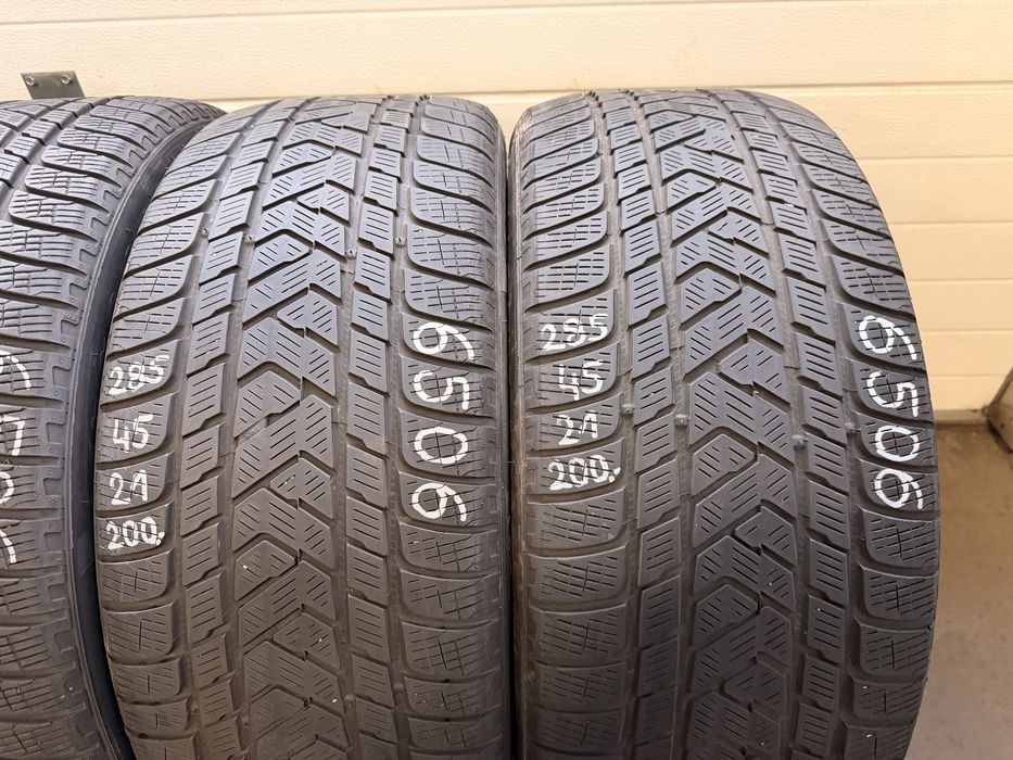 Opony zimowe Pirelli 285/45/21 113W