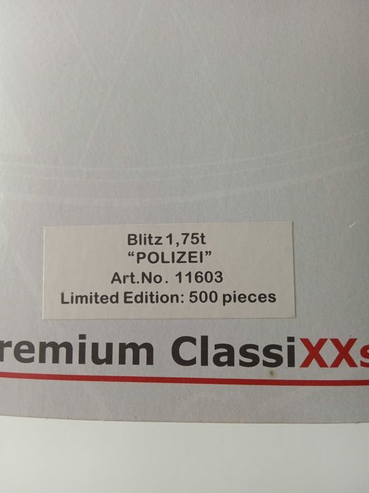 Premium ClassiXXs 1/43  Blitz 1,75t  "Polizei" Ediç Limit 500Peças