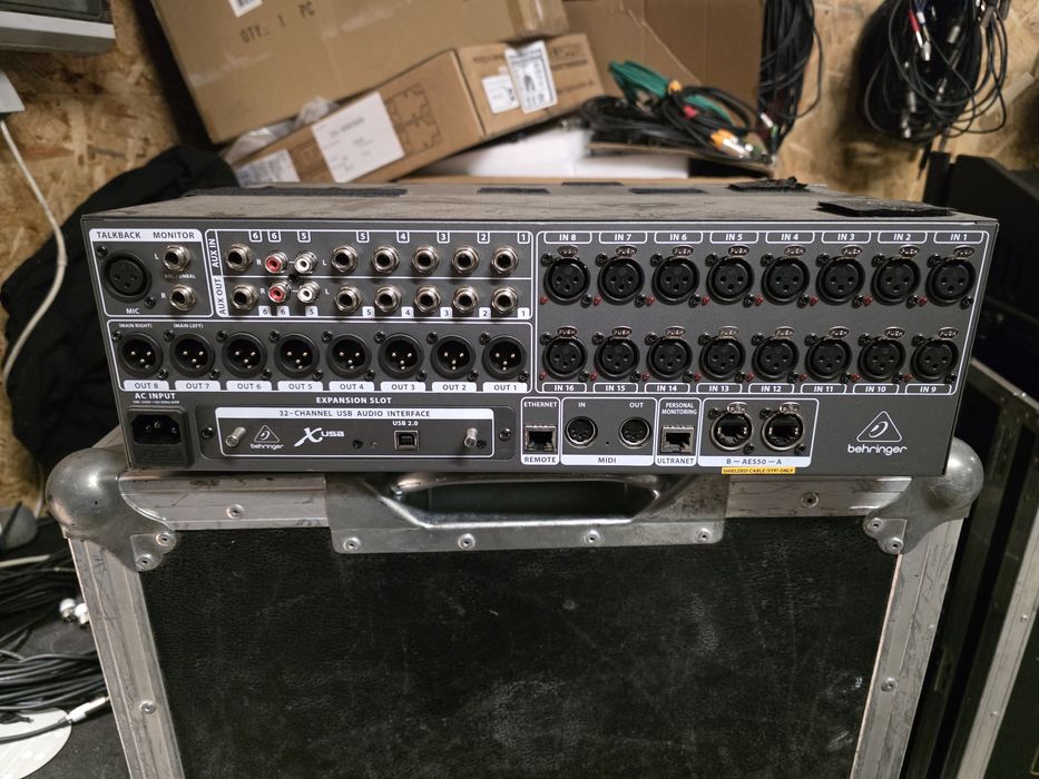 Beringher X32 Rack