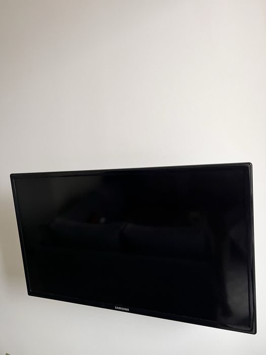 Telewizor Samsung UE32EH4000 32”