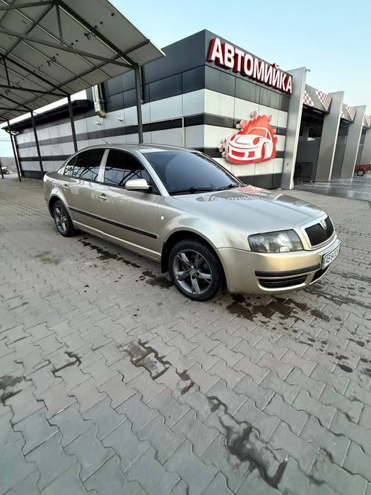 Skoda Superb 2004