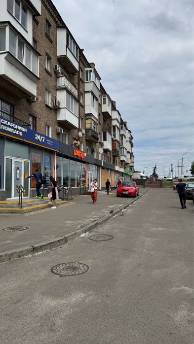 Фасад 75 кв.м поруч Ева , прохідне місце. - View 6