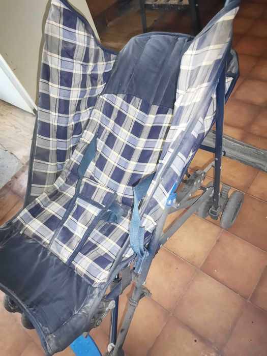 Oddam za darmo 2 wózki typu parasolka