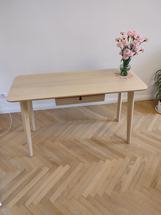 Biurko eleganckie minimalistyczne drewniane