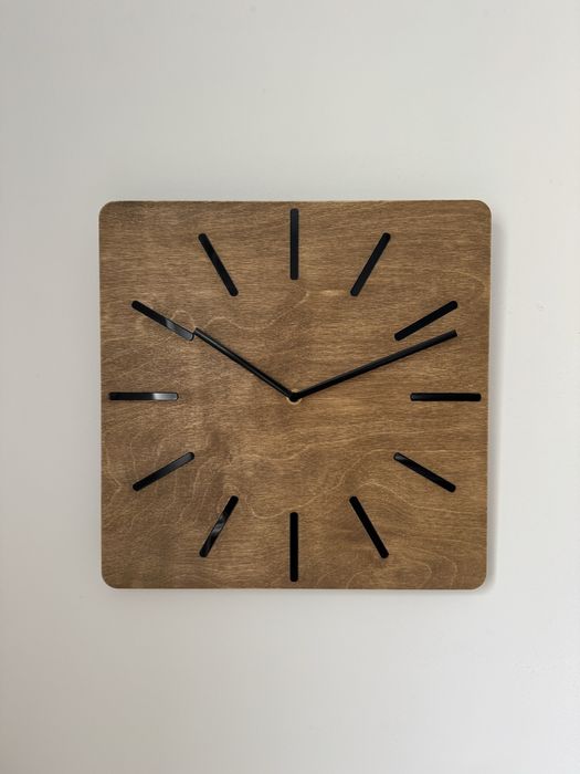 Drewniany zegar ścienny styl loft