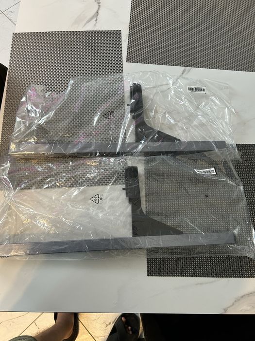Продам ножки для телевизора HISENSE 100E7NQ PRO
