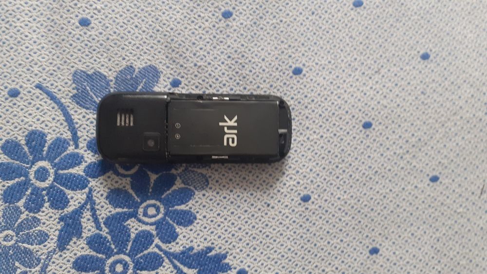 Мини телефон кнопочный