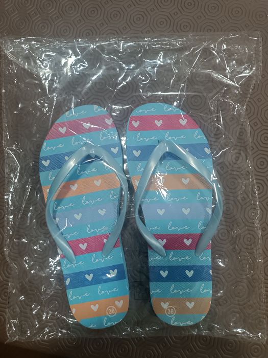 Chinelos novos 36