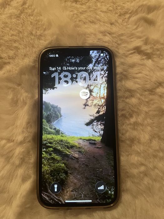 Iphone 16e como novo