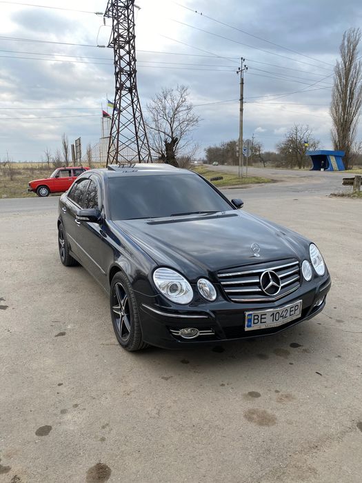 Продам Mercedes W211