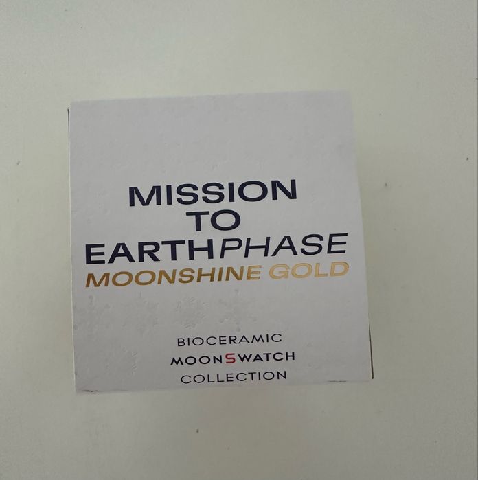 Omega x Swatch Mission To EarthPhase Moonshine Gold Snoopy Branco