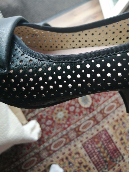 Czółenka Nowe na słupku roz 38 dł wk 24cm