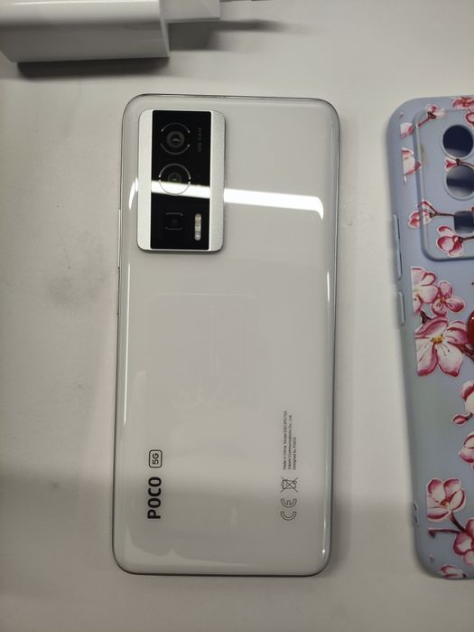 poco f5 pro white 12/256GB amoled 5G