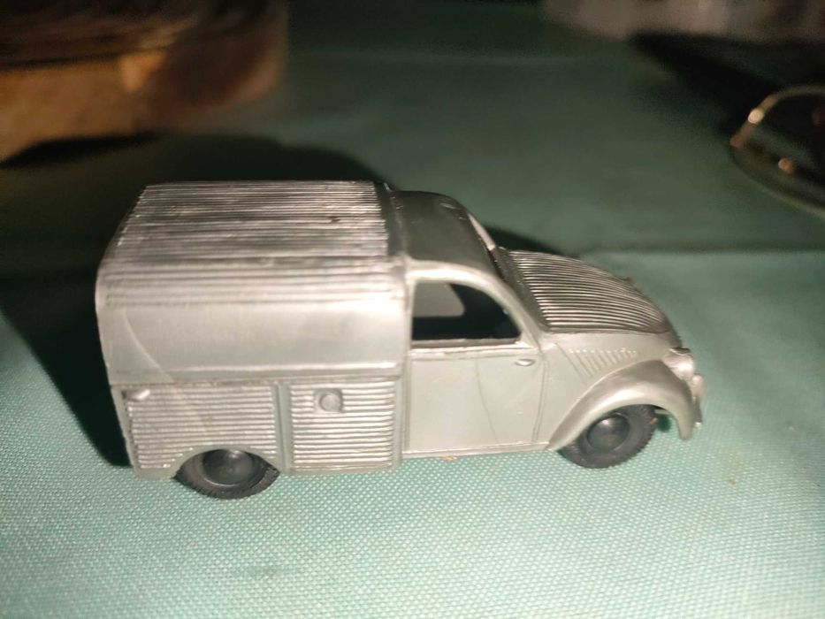 Miniatura Citroen marca Cle