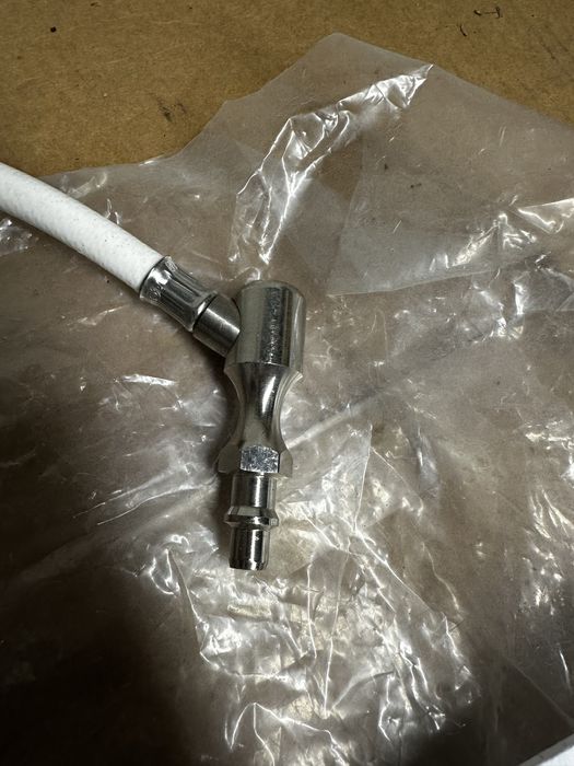 Шланг кисневий DISS/DIN (5 м)